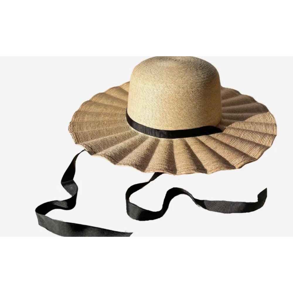 Sispara De La Funte Women's Hat